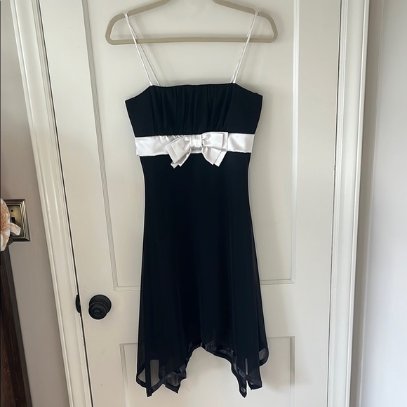 STAR VIXEN VTG Y2K short Asymmetrica Black Dress with White Bow M whimsigoth - Picture 1 of 8